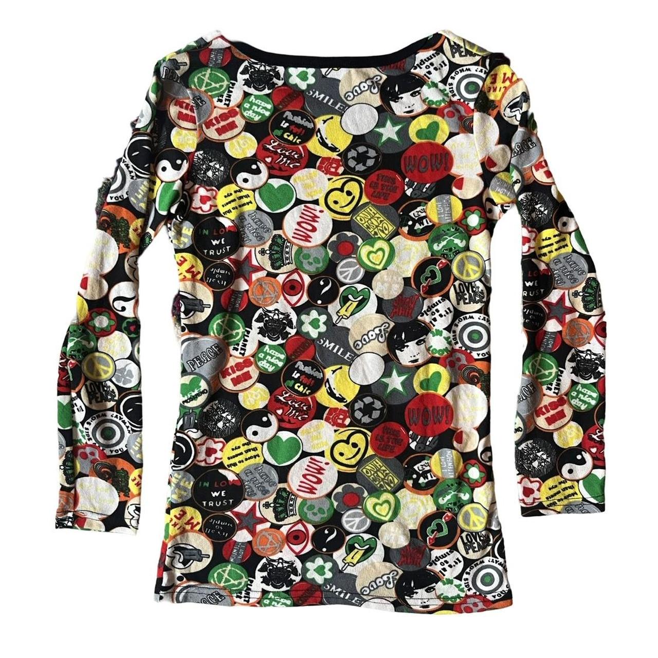 badge print long sleeve top