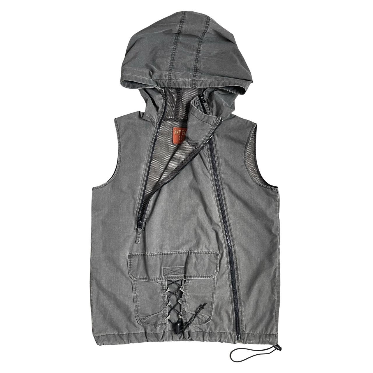 sleeveless hooded vest