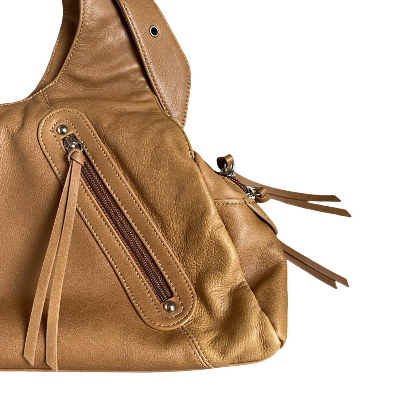 tan leather shoulder bag