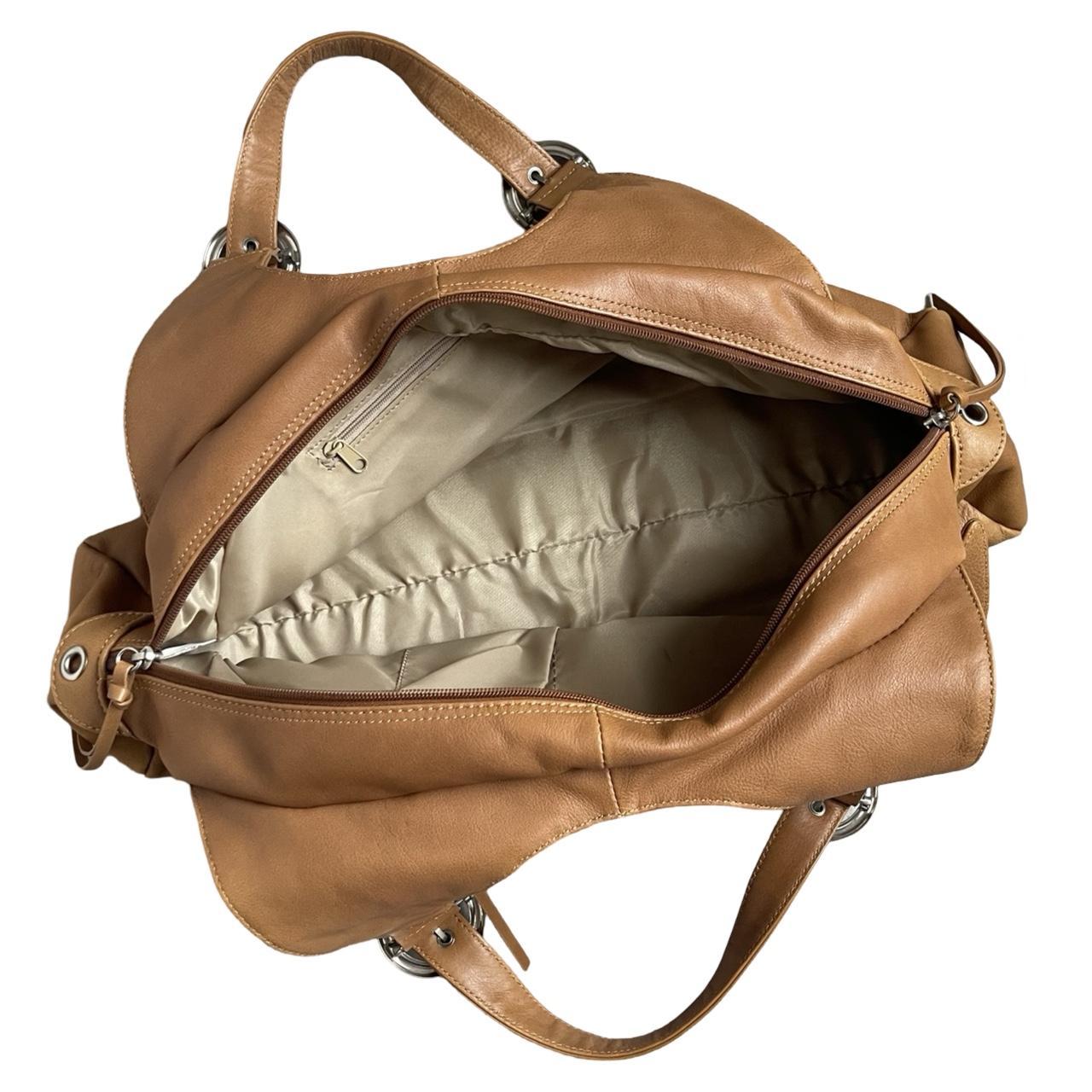 tan leather shoulder bag