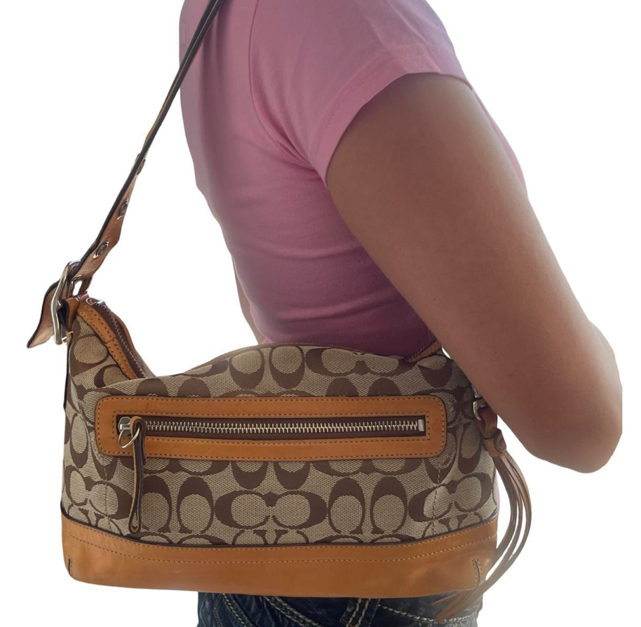 coach tassle shoulder bag